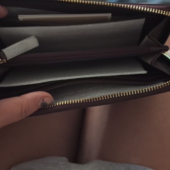 Wallet - Picture 2 of 3